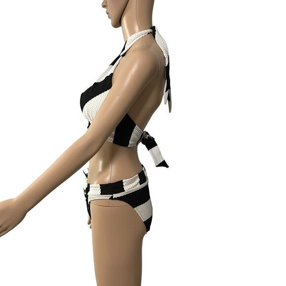 Gibson Latimer Stripped Textured Halter Bikini Top (M) with Matching Bottoms (L) - Picture 3 of 13